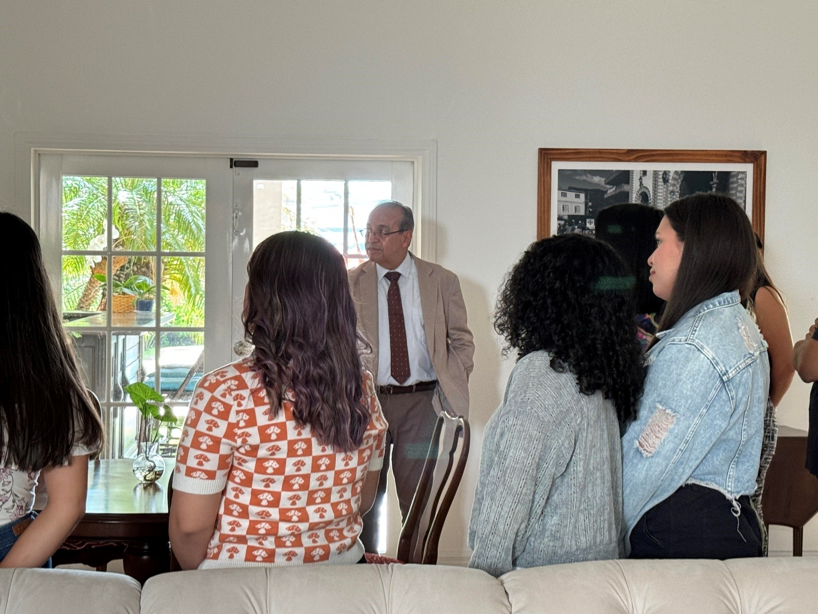 Embajada de Colombia realizó con éxito en las jornadas de intercambio cultural con estudiantes de la Universidad de Costa Rica