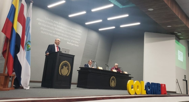 Embajador de Colombia en Costa Rica realizó un conversatorio sobre la sentencia de la Corte Interamericana en el caso del exterminio de la Unión Patriótica y la política de Paz Total en Colombia